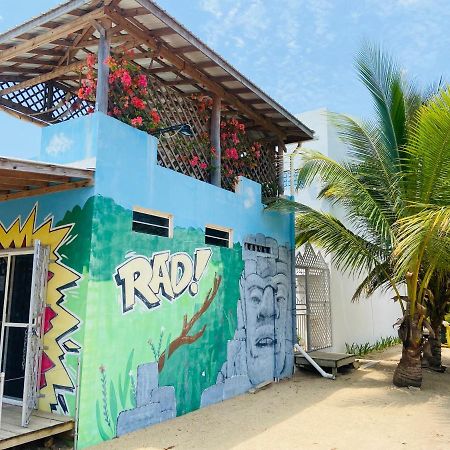 Crash Pad Adventure Hostel Hopkins Exterior foto