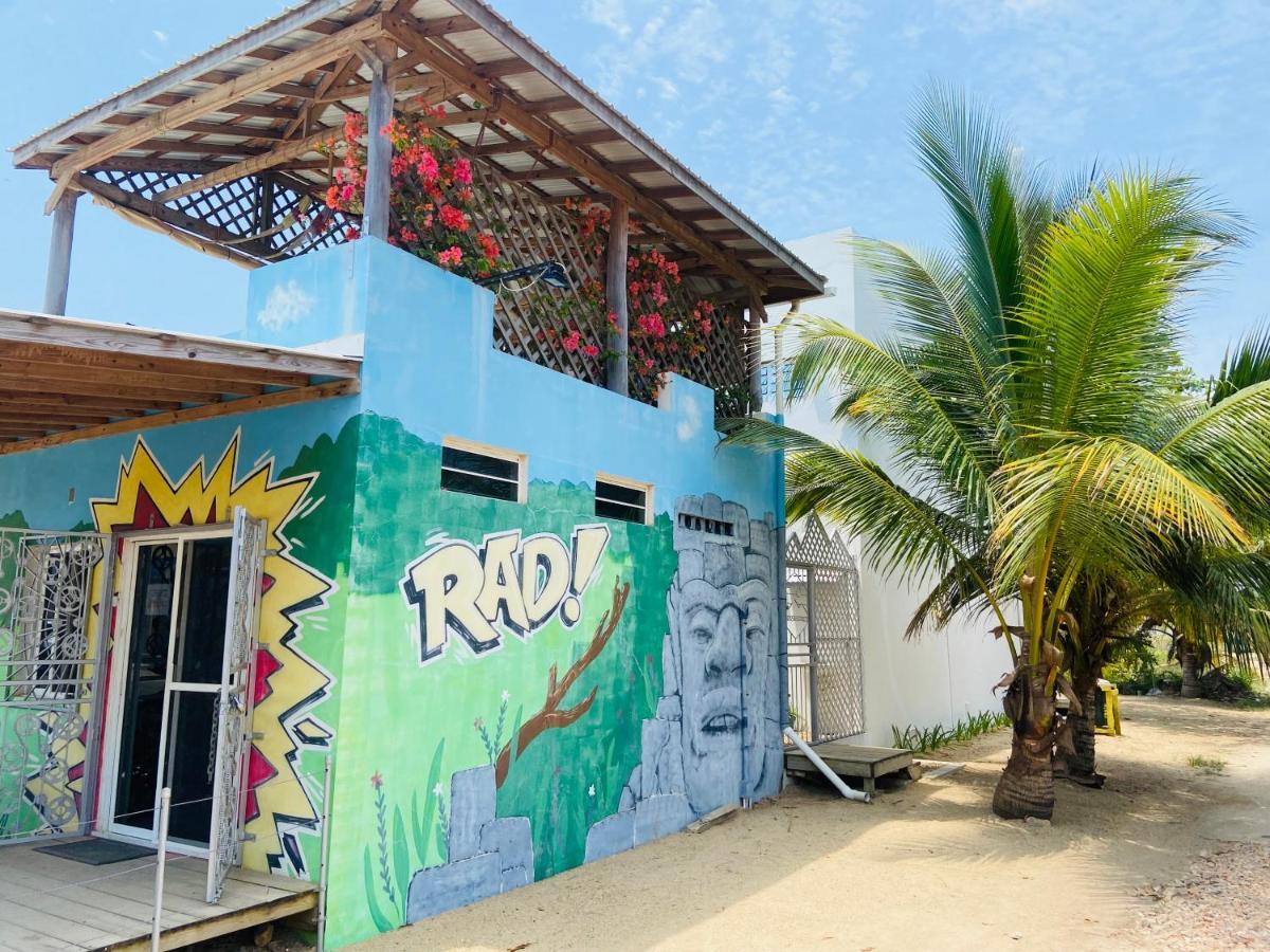 Crash Pad Adventure Hostel Hopkins Exterior foto